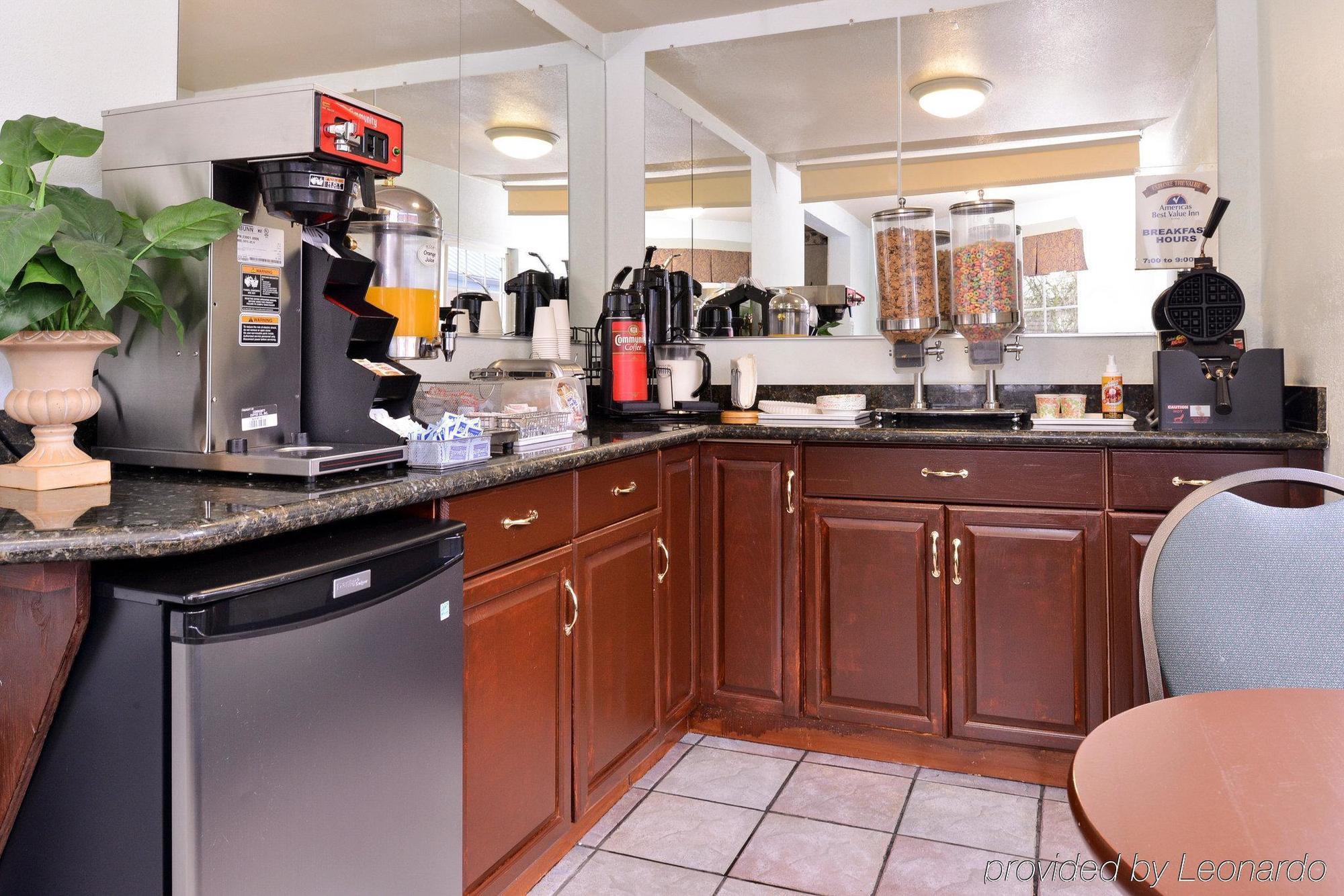 Americas Best Value Inn Eugene Bagian luar foto