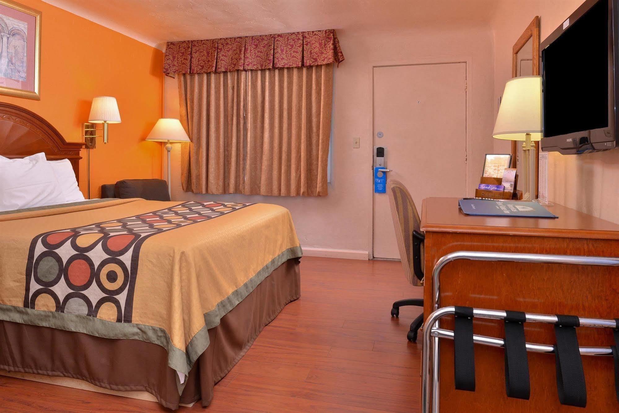 Americas Best Value Inn Eugene Bagian luar foto